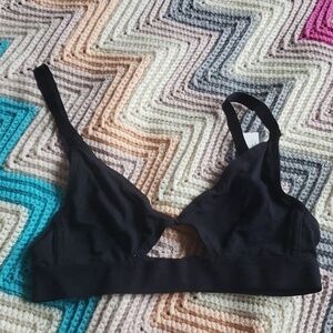 Nude. Label CUT OUT BRA WIDE STRAP - GOTS COTTON black xs nwt